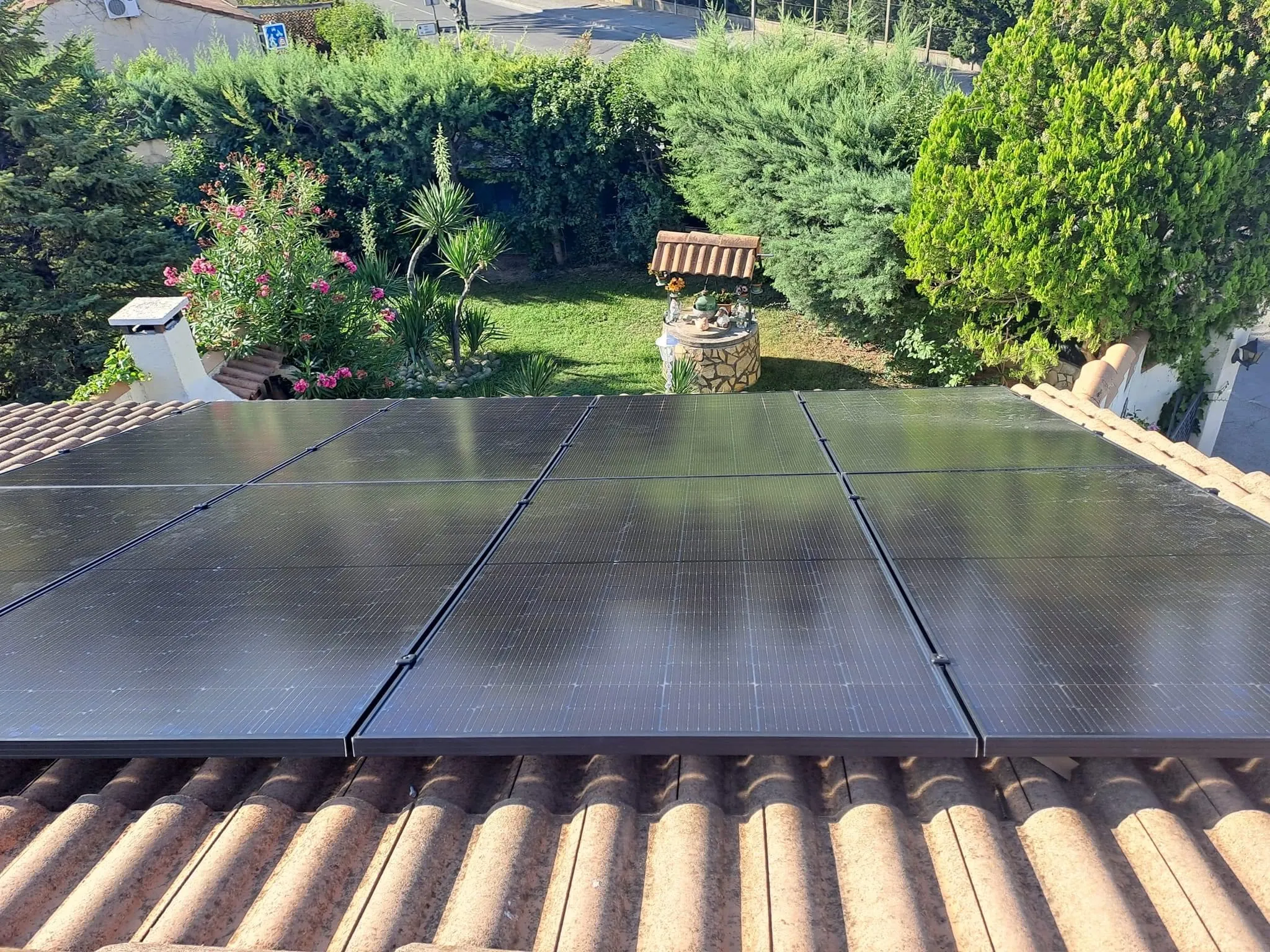 Panneaux solaires villa provencale